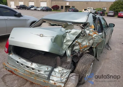 2006 Chrysler 300 Touring from USA, damaged, VIN 2C3KK53G06H242398